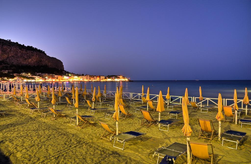 Home Beach Mondello Galatea Екстер'єр фото